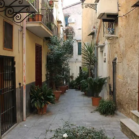 Le Stanze Della Ciambra